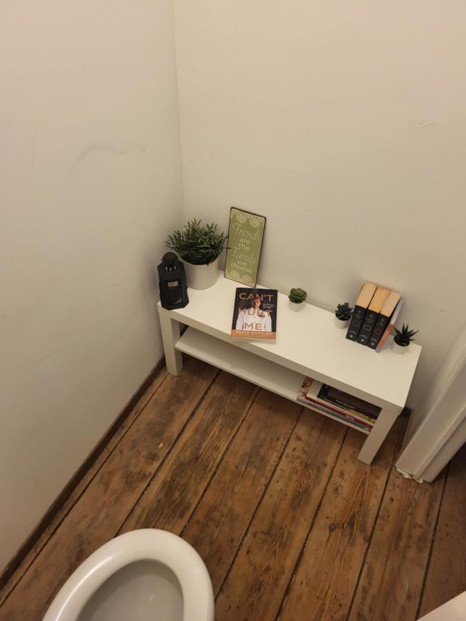 Cosy Homestay แอนต์เวิร์ป ภายนอก รูปภาพ